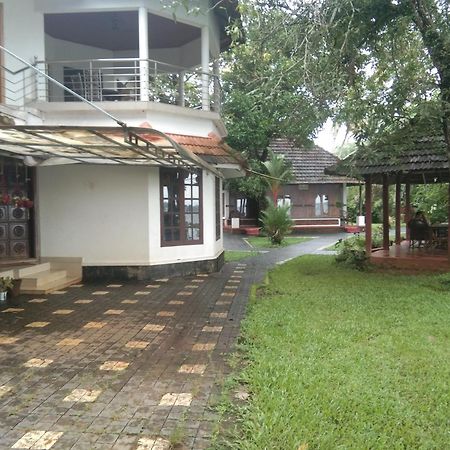 Lovedale Lakeside Homestay Alappuzha Exterior foto