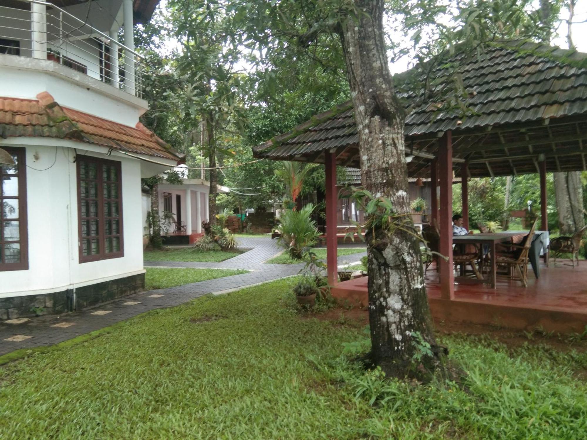Lovedale Lakeside Homestay Alappuzha Exterior foto