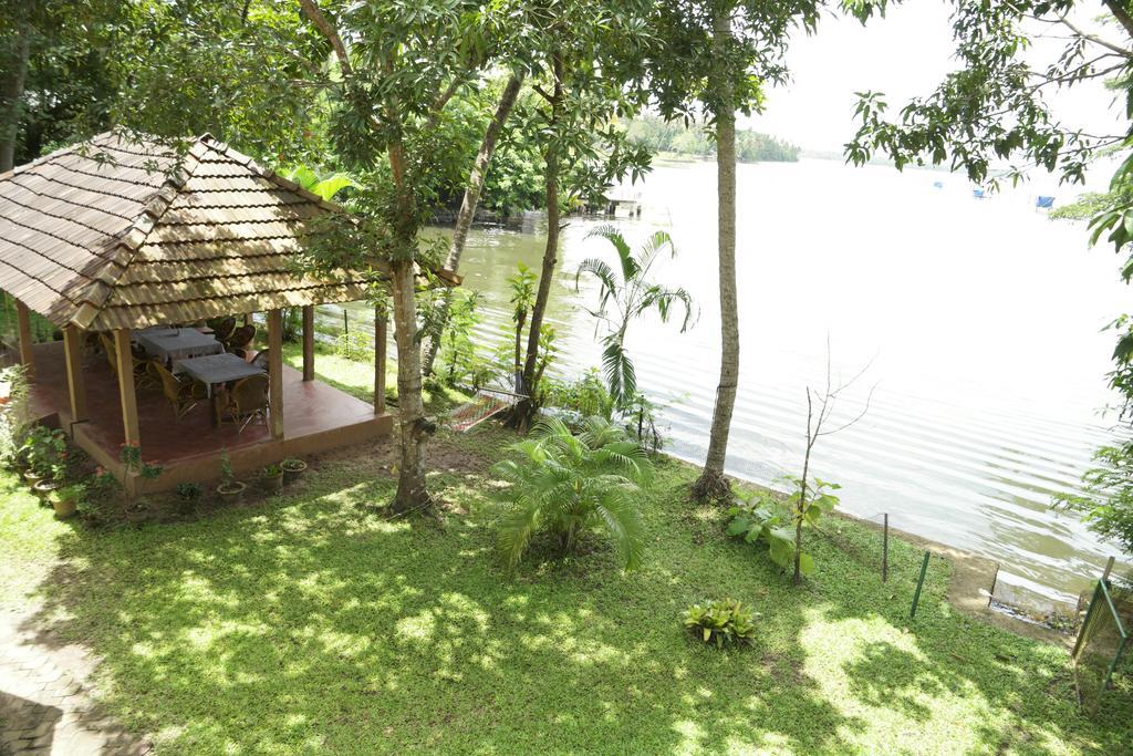 Lovedale Lakeside Homestay Alappuzha Exterior foto